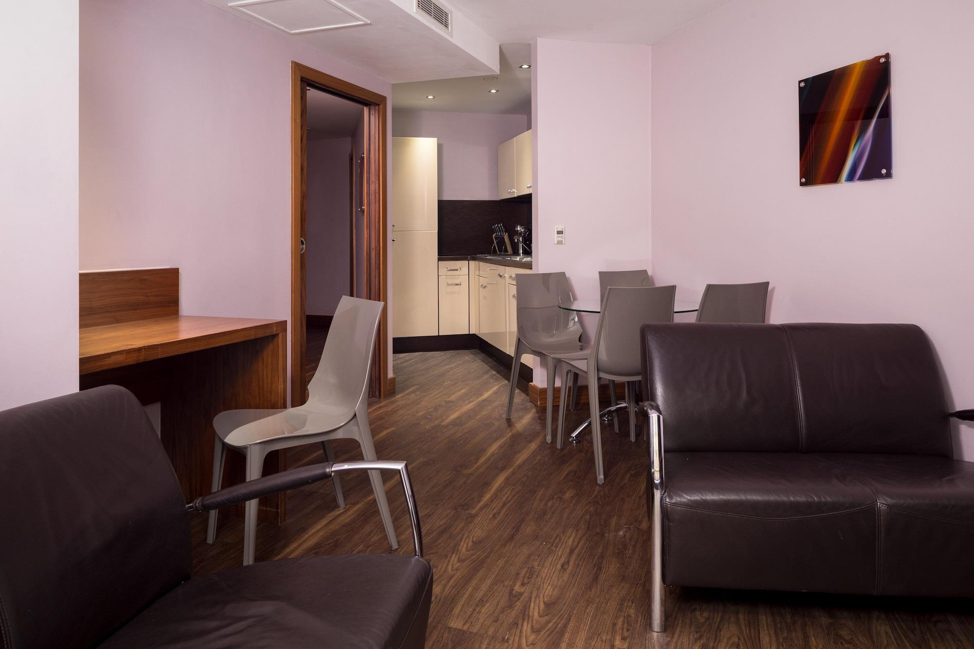 Roomzzz Leeds City Εξωτερικό φωτογραφία