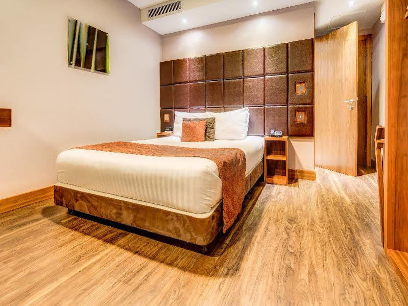 Roomzzz Leeds City Εξωτερικό φωτογραφία